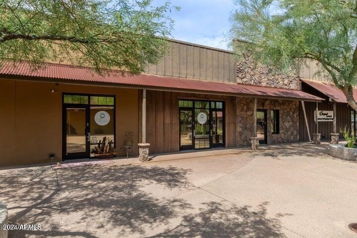 7100 E Cave Creek Rd, Cave Creek, AZ for Sale