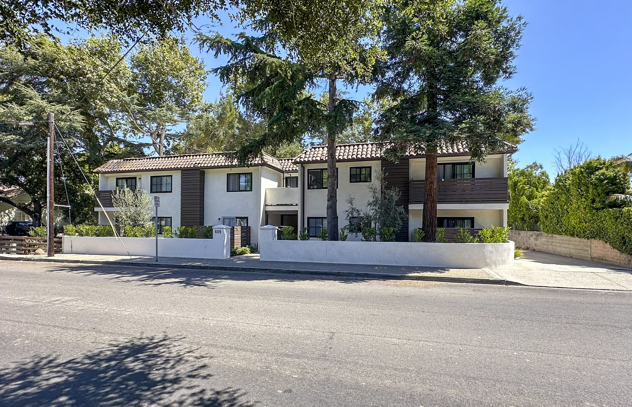 609 W Junipero St, Santa Barbara, CA for Sale