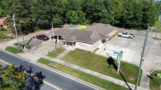 Bonifay, FL Bank - 402 N Waukesha St