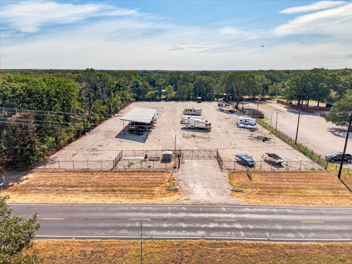 1204 N Tool Dr, Tool, TX for Sale