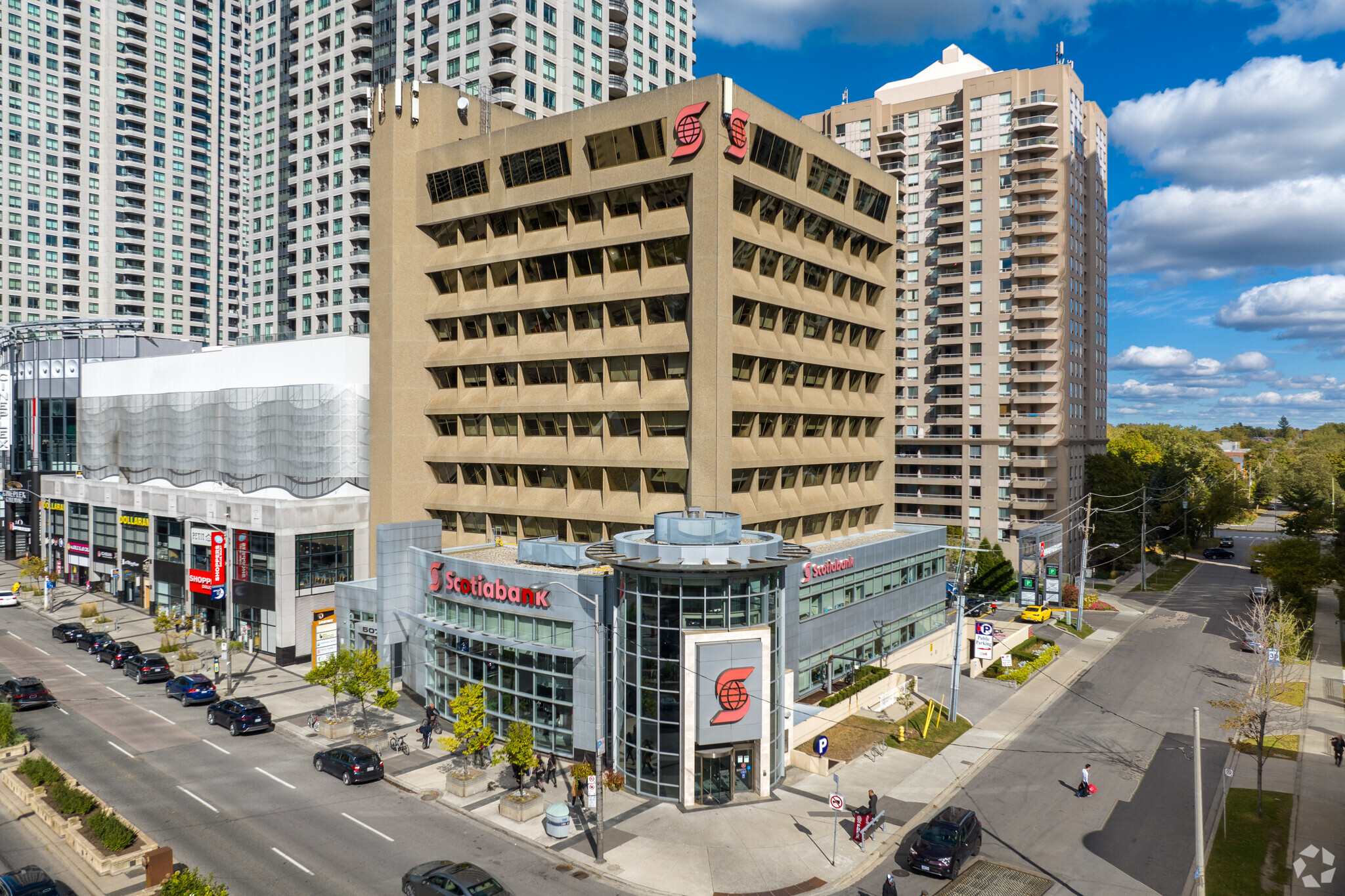 5075 Yonge St, Toronto, ON for Rent