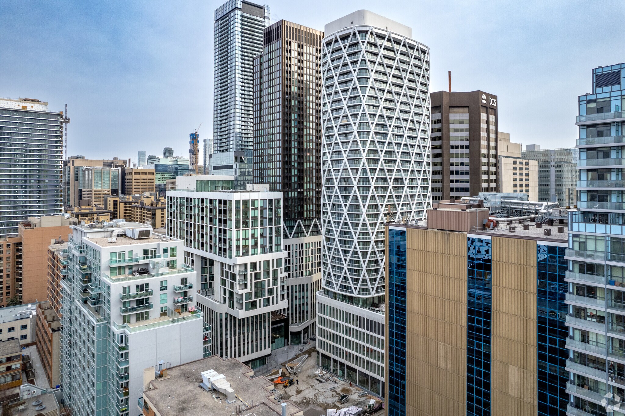 230 Simcoe St, Toronto, ON for Rent