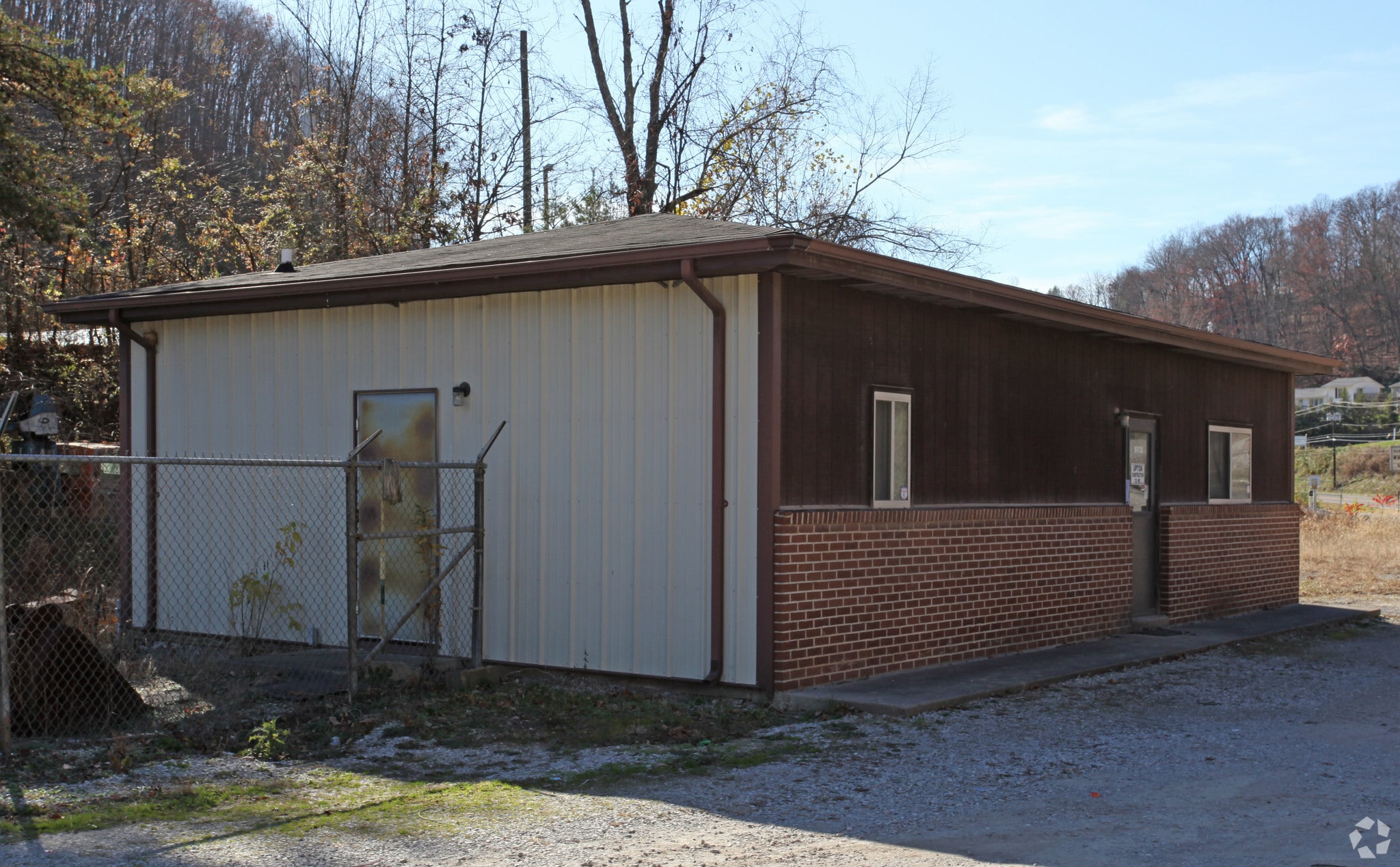 2296 Roxalana Rd Dunbar, WV 25064 Industrial Property for Lease on