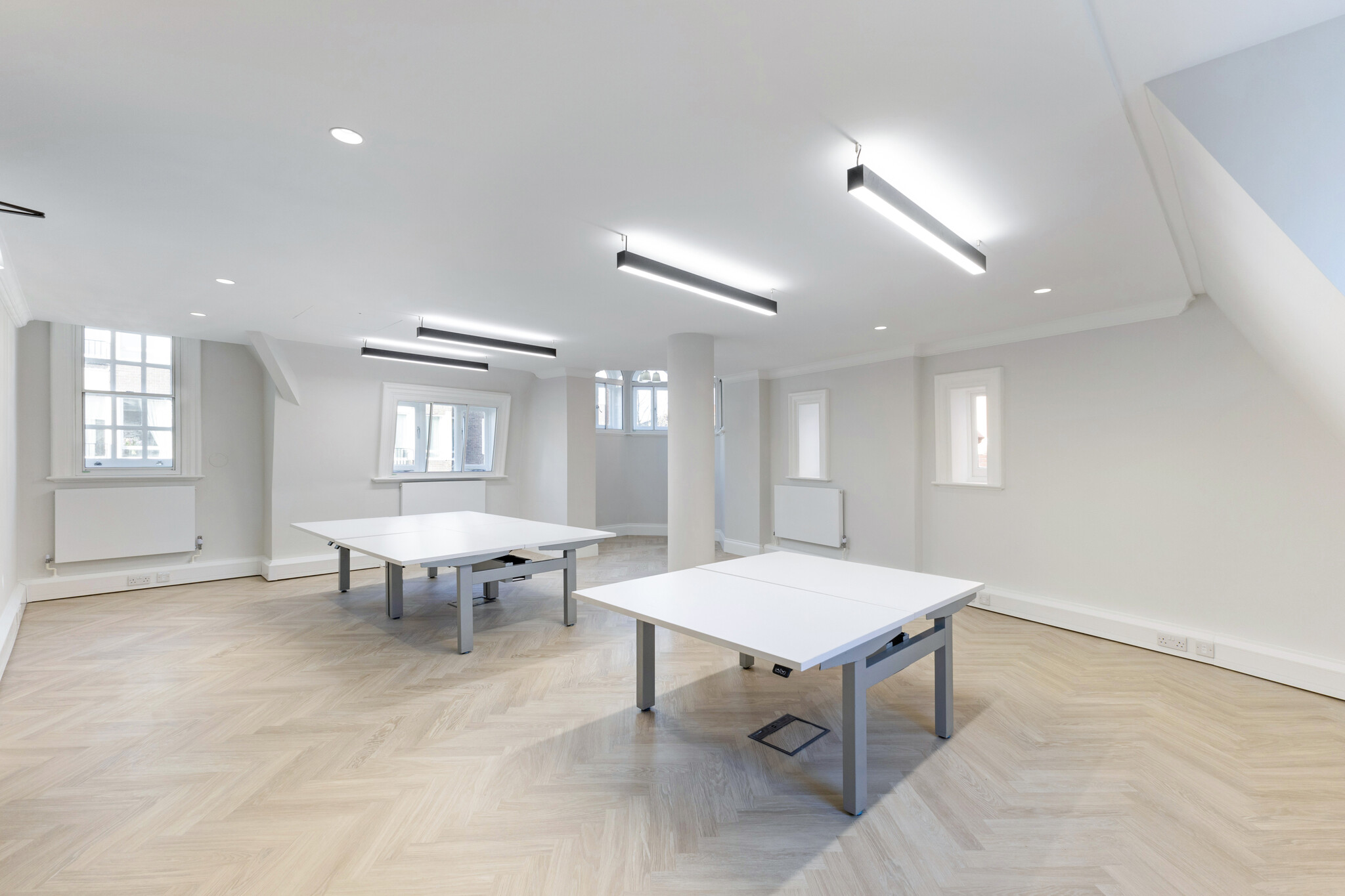 56 Sloane Sq, London, LND for Rent