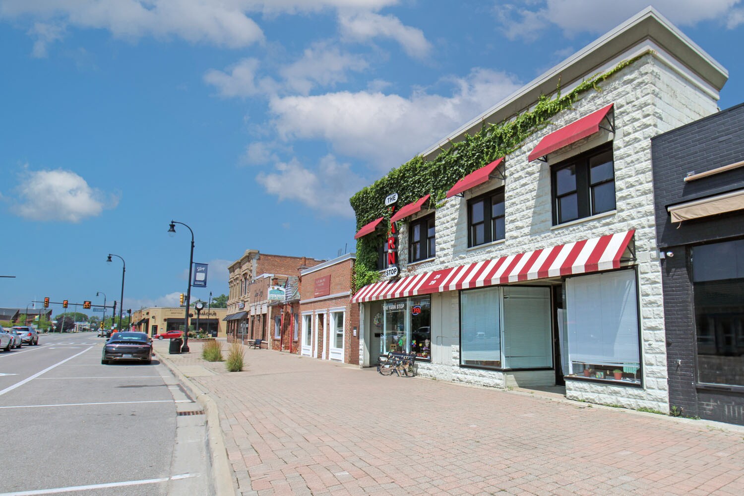 29 S Main St Clawson, MI 48017 Retail Property for Sale on