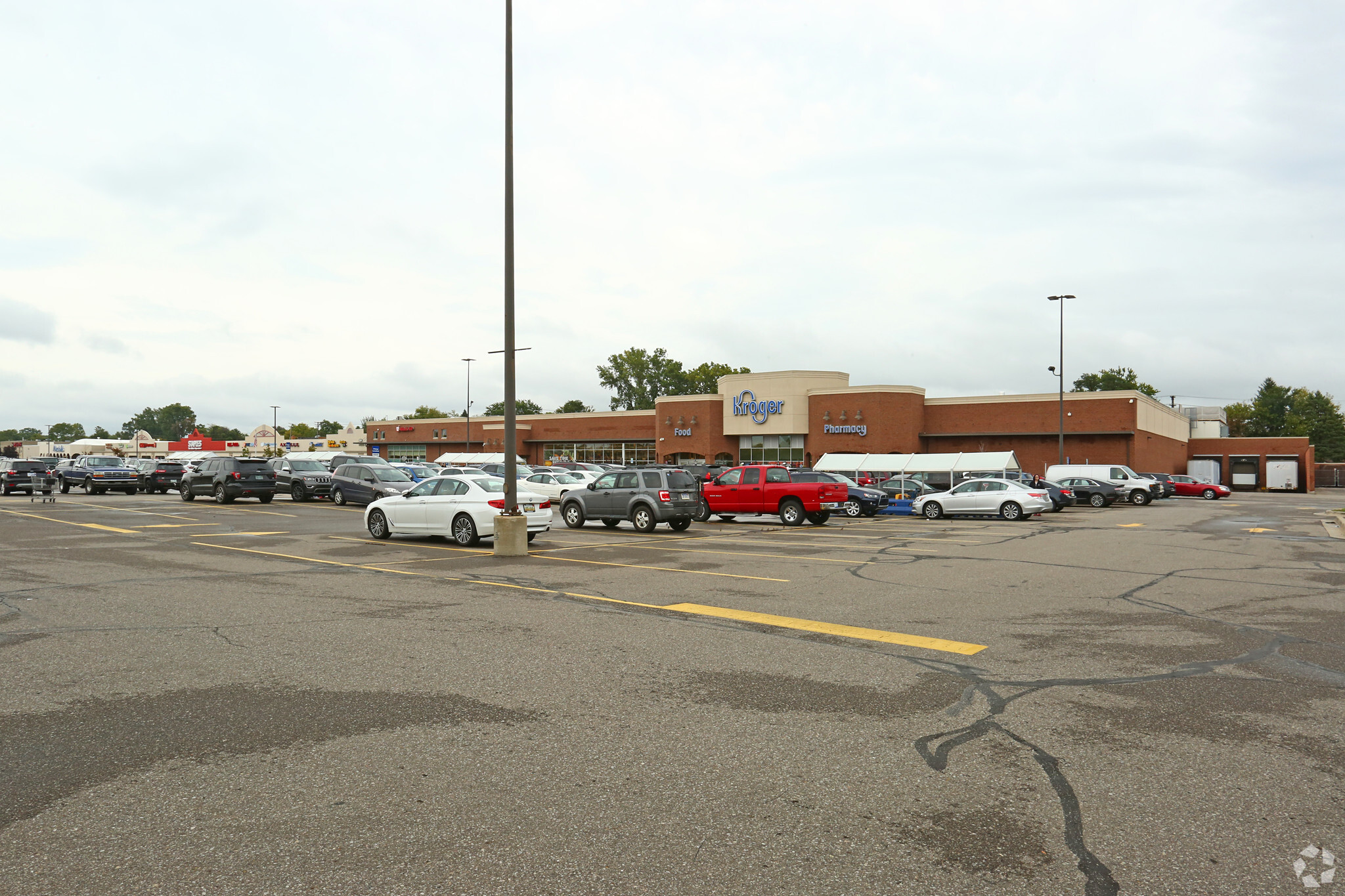 23001-23303 Michigan Ave, Dearborn, MI for Rent