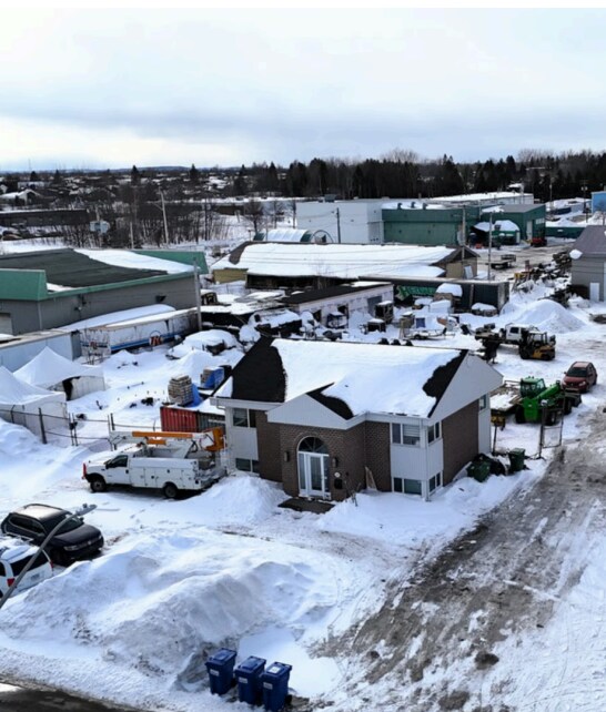 2436 Rue De La Métallurgie, Le Fjord-du-Saguenay, QC for Sale