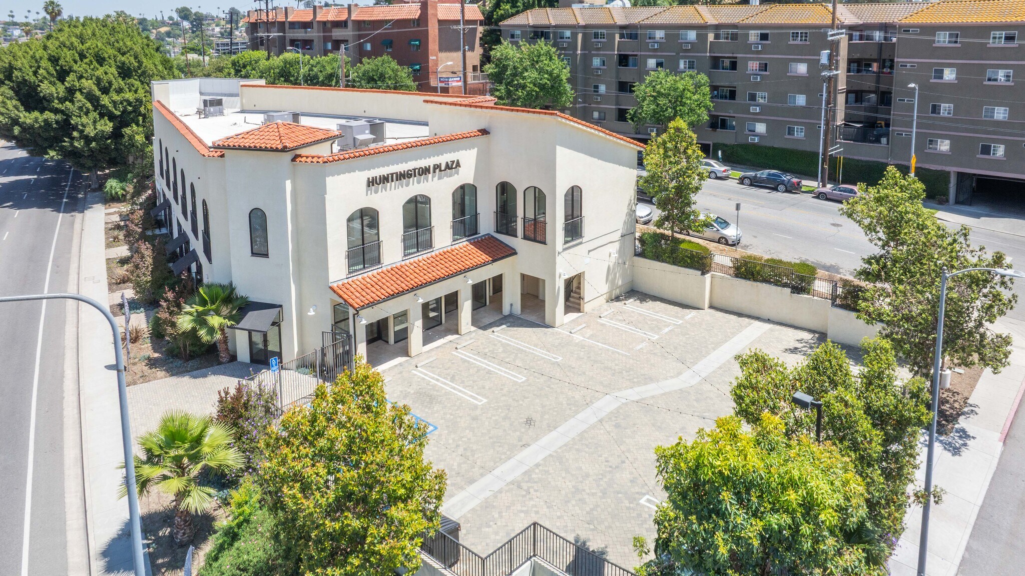 4671-4681 Huntington Dr S, Los Angeles, CA for Rent