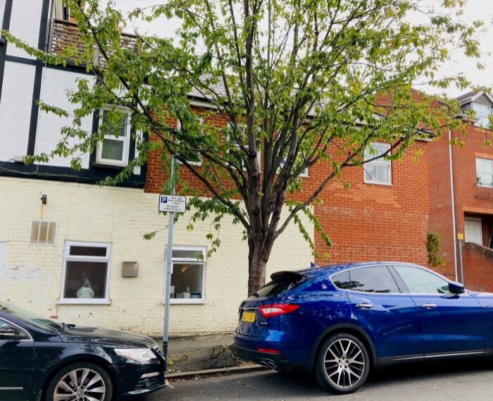 19-21 The Parade, Claygate, SRY for Sale