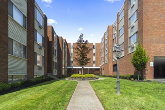 West Hartford, CT Apartments - 5 Highland St
