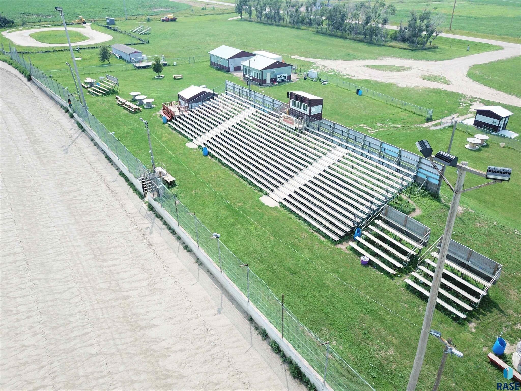 1300 SE 3rd Ave, Miller, SD for Sale