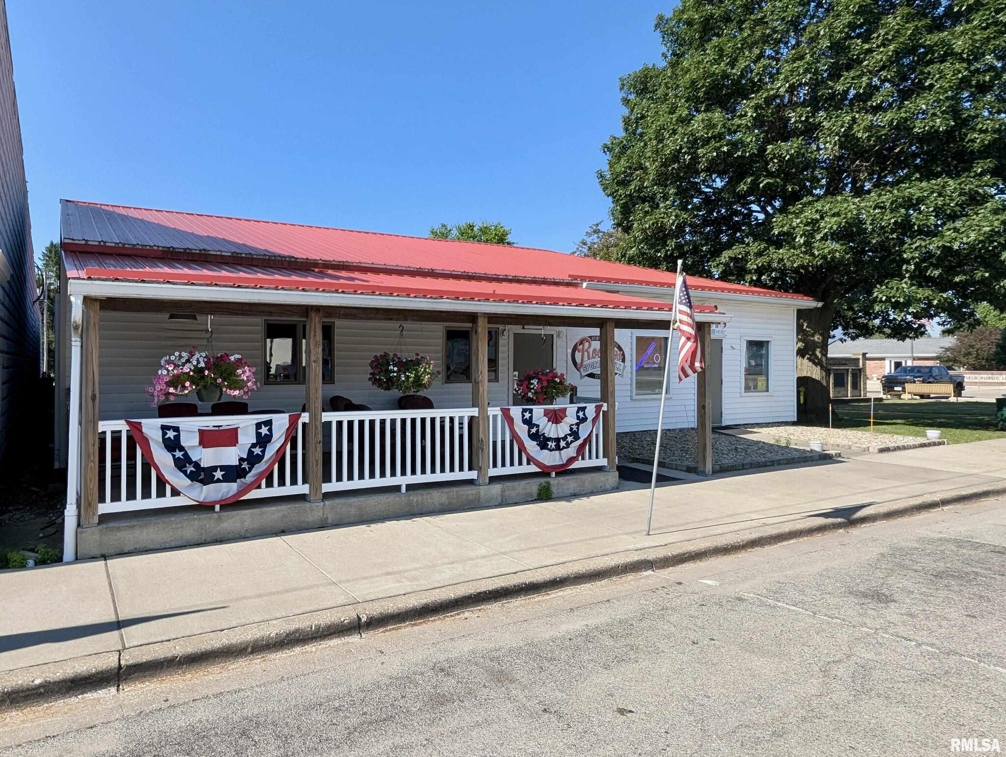 110 E Knoxville St, Brimfield, IL for Sale