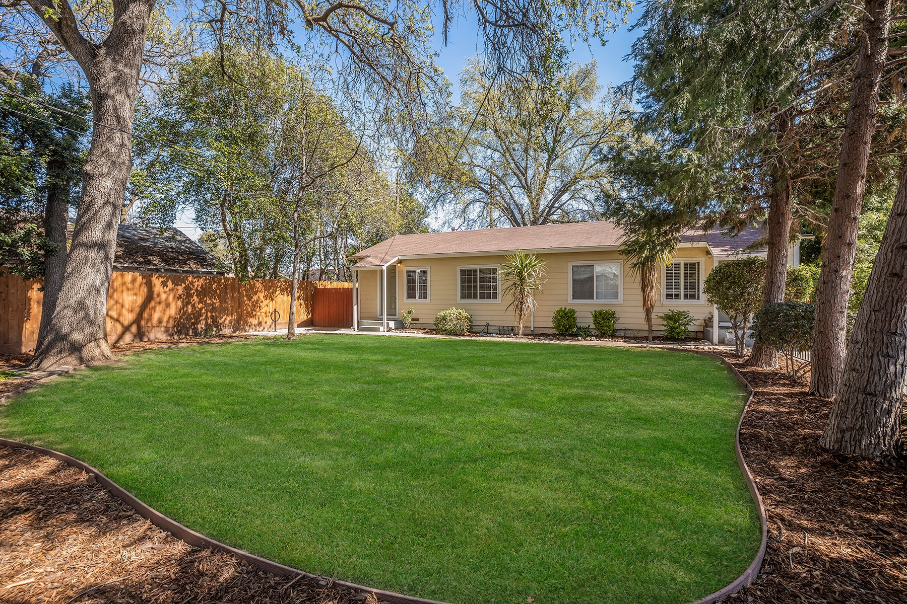 570 E 3rd Ave, Chico, CA for Sale