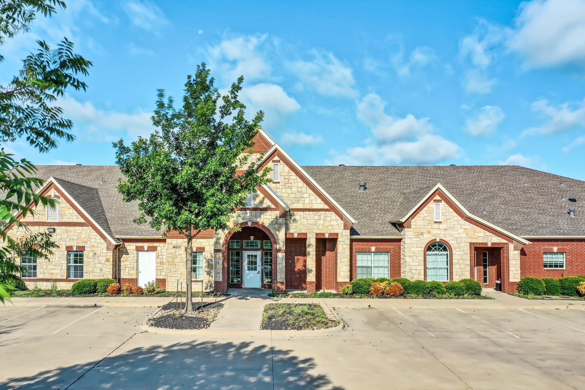 4601 Huffines Blvd, Fort Worth, TX for Rent