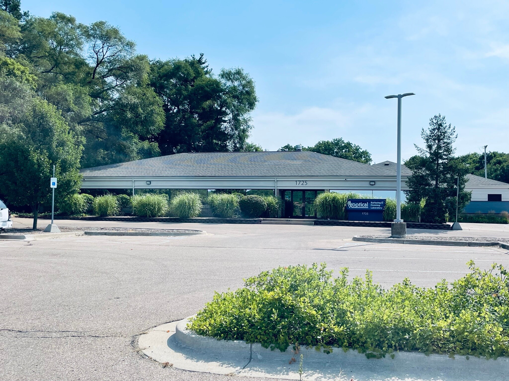 1725 S Park St, Kalamazoo, MI for Sale
