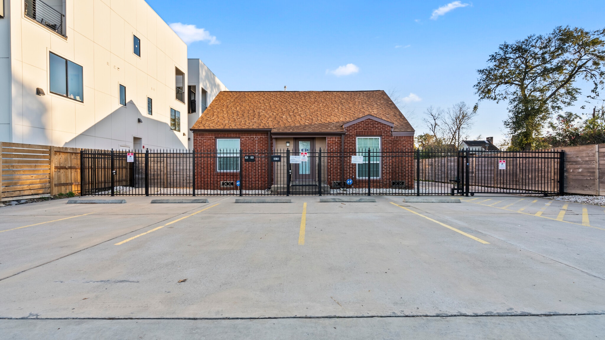 4928 Old Spanish Trl, Houston, TX for Sale