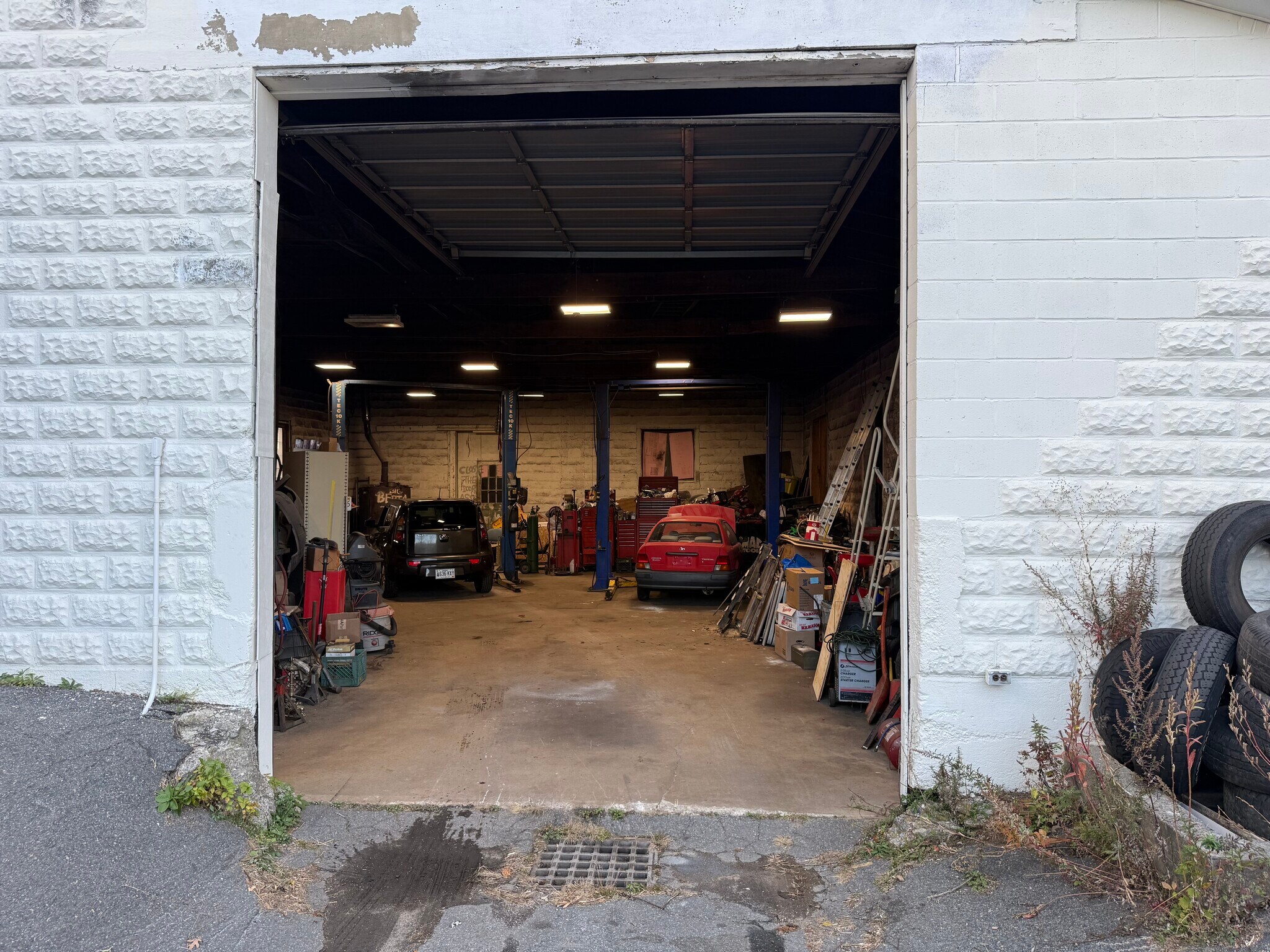 477 Hartford Avenue West, Uxbridge, MA for Sale