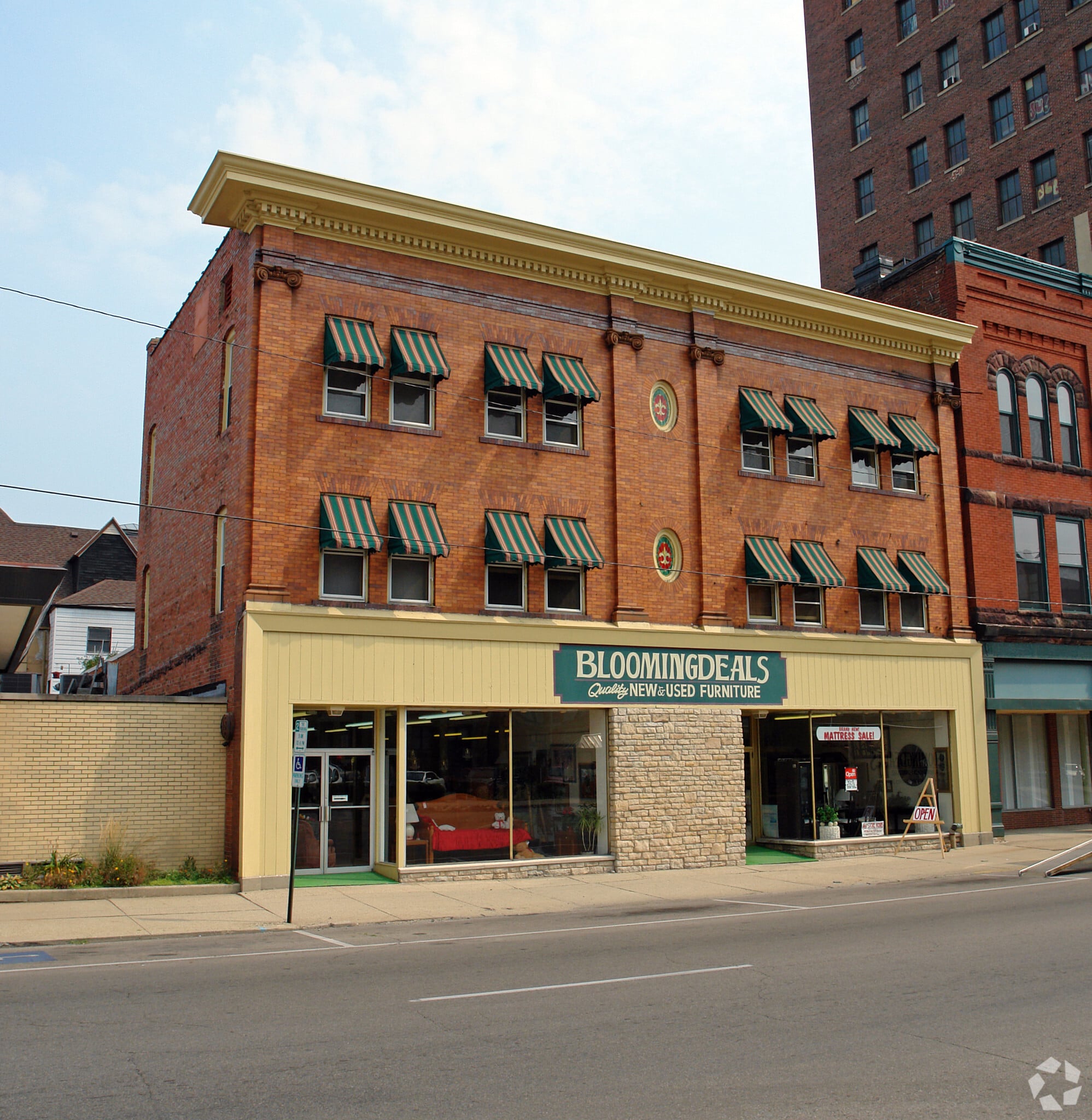 42-44 W High St, Springfield, OH for Sale