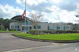 180 CENTER PLACE Way  