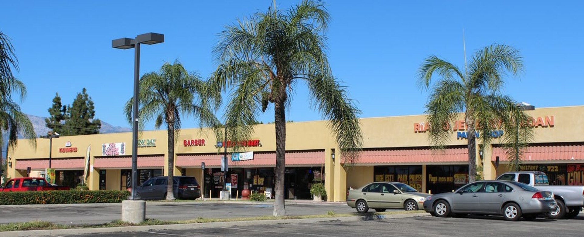706-786 E Foothill Blvd, Rialto, CA for Rent