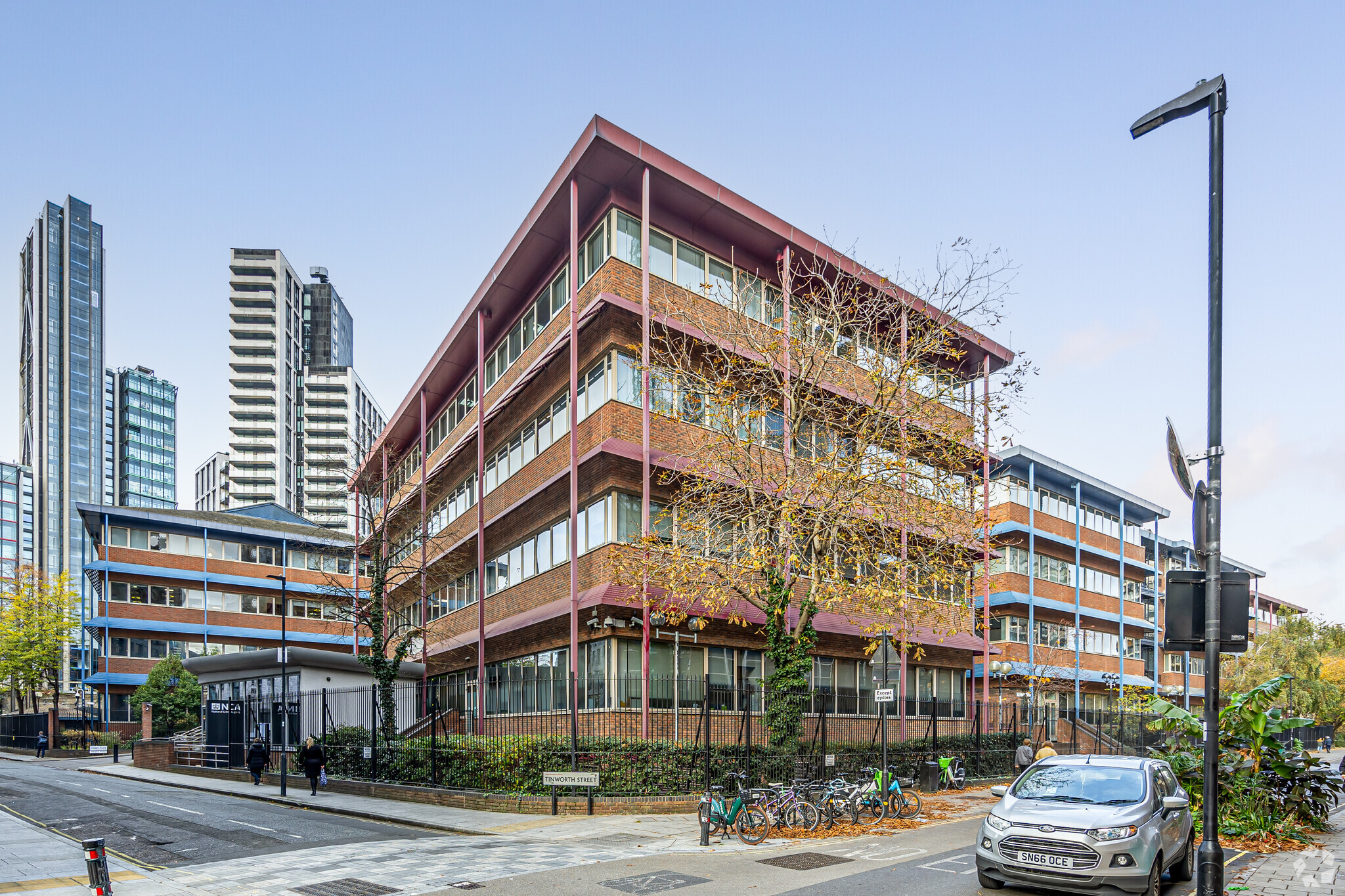 Citadel Pl, London, LND for Rent