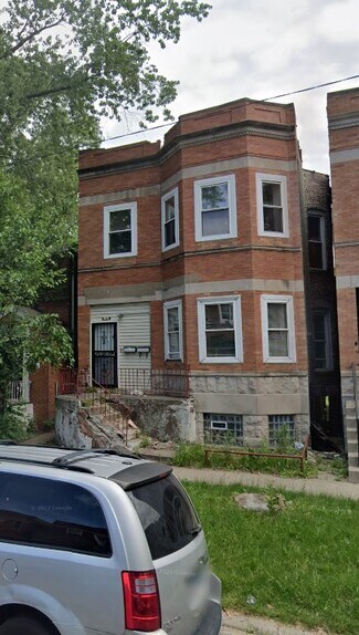 Chicago, IL undefined - 6547 S Saint Lawrence Ave