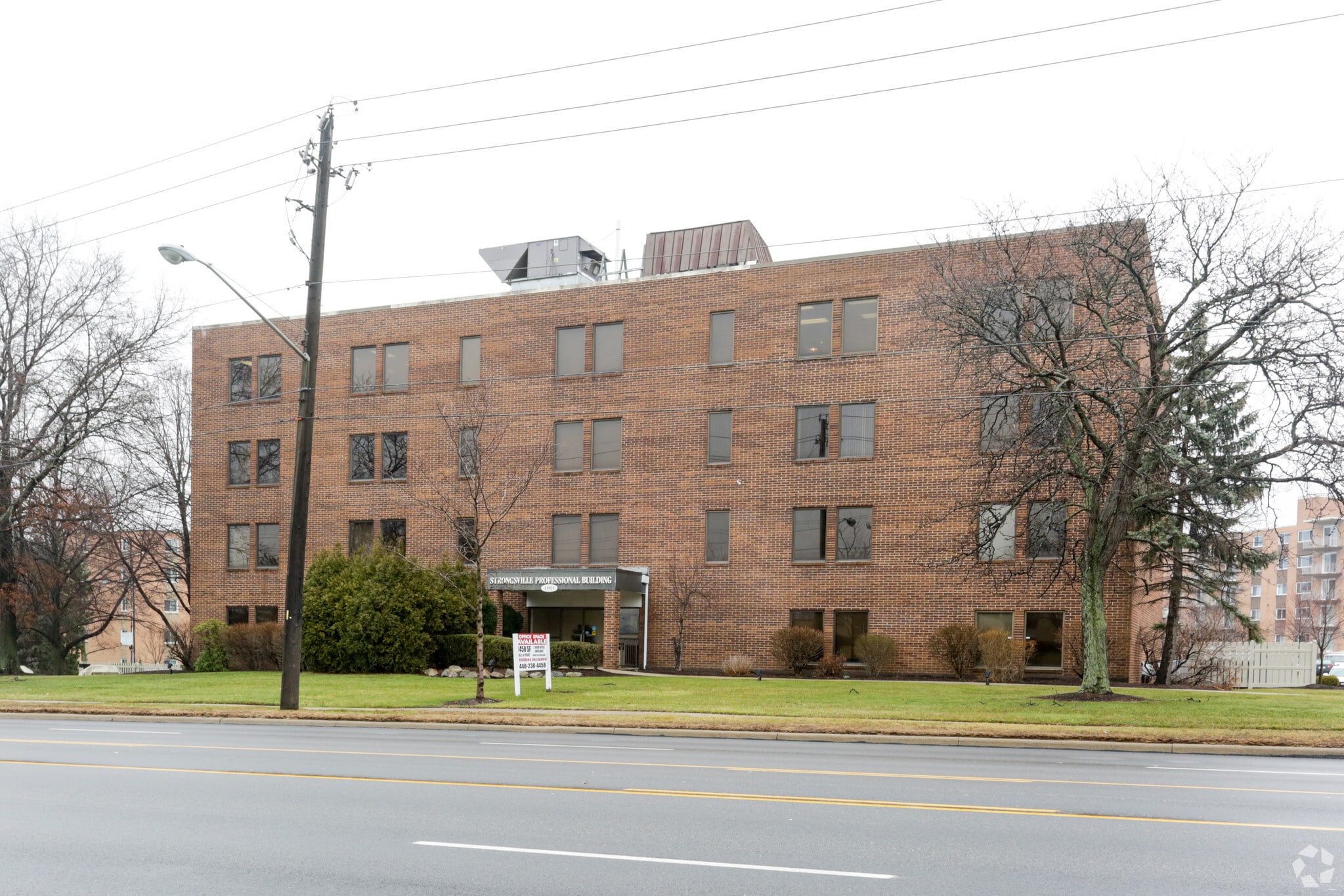 11925 Pearl Rd, Strongsville, OH for Rent