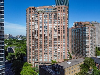 Toronto, ON Apartments - 1033 Bay St
