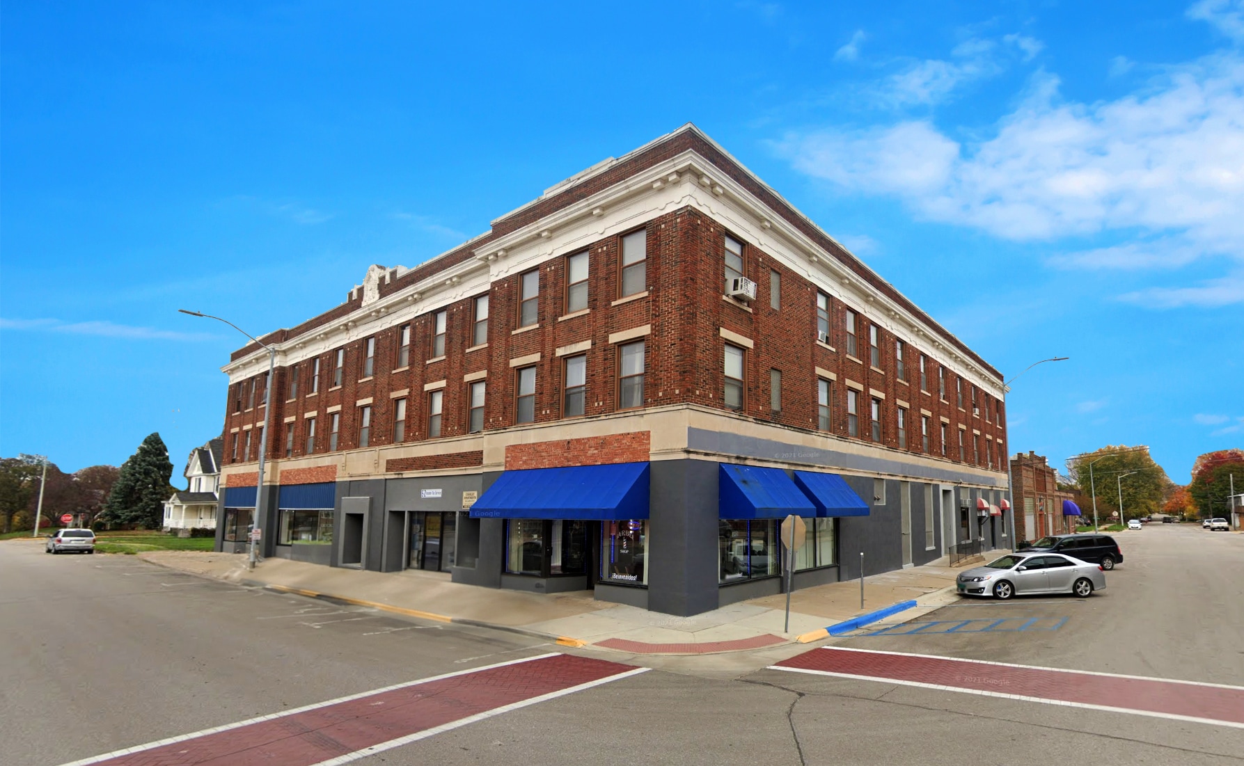 205 1st St NW, Hampton, IA for Sale