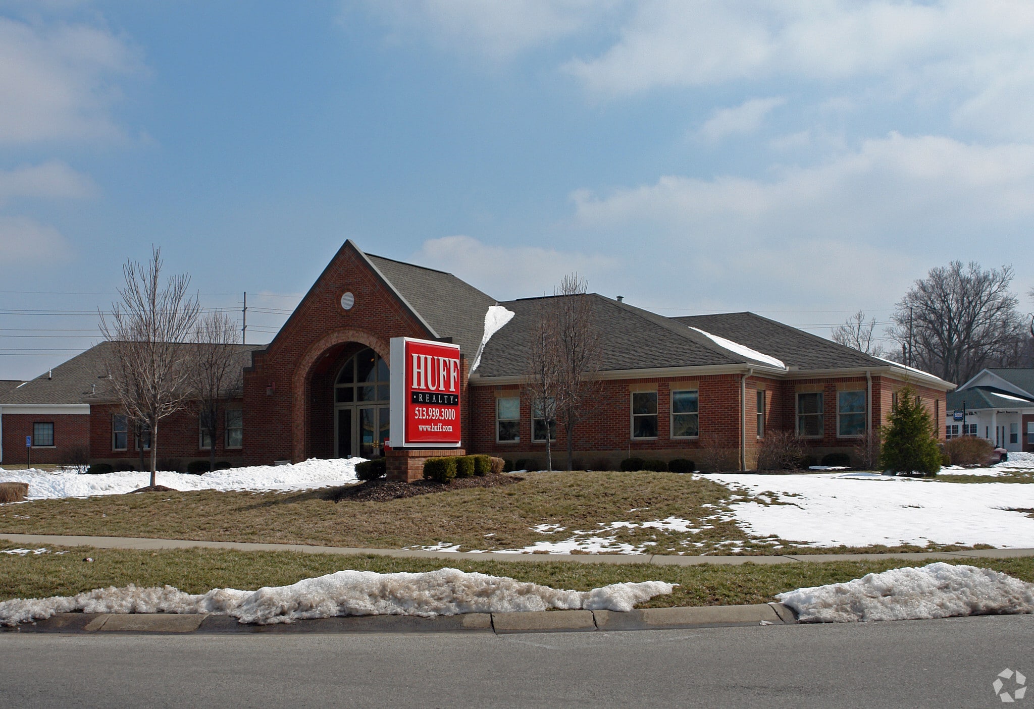555 Wessel Dr, Fairfield, OH for Sale