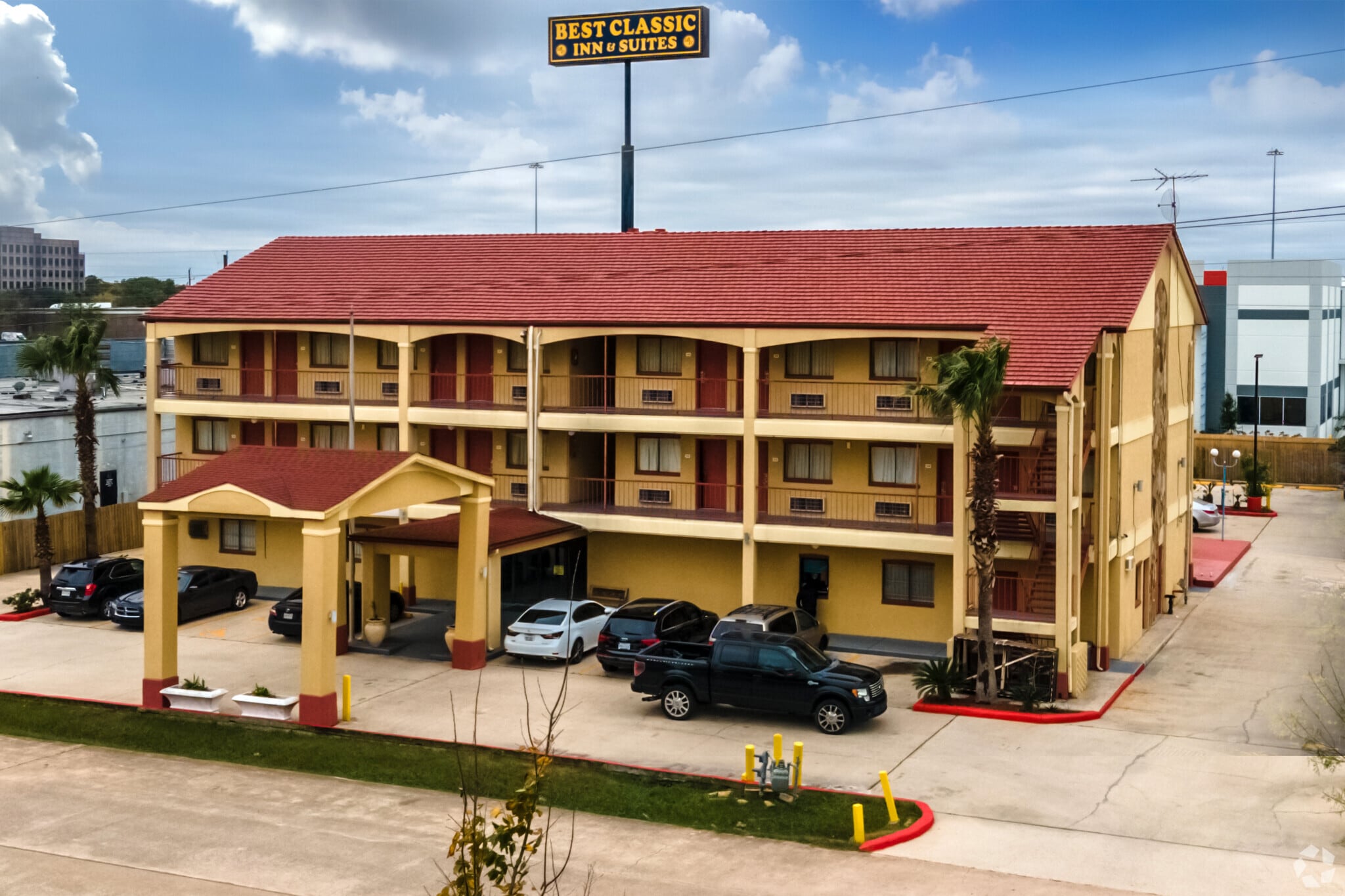 13611 Rankin Cor W, Houston, TX for Sale