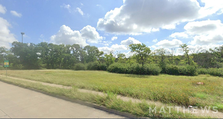 4540 N University Hills Blvd, Lancaster, TX for Sale