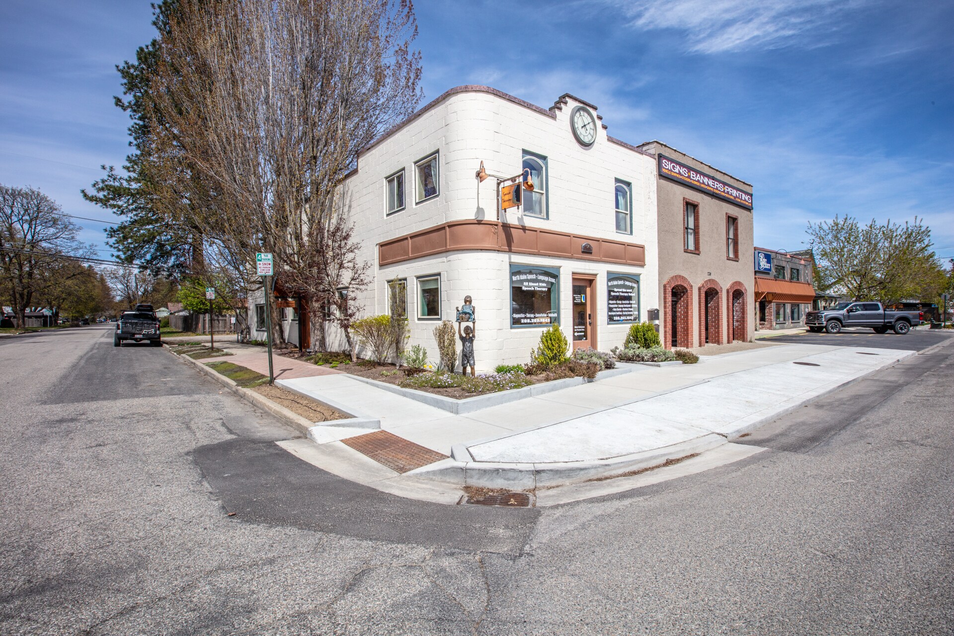 724 Pine St, Sandpoint, ID for Sale