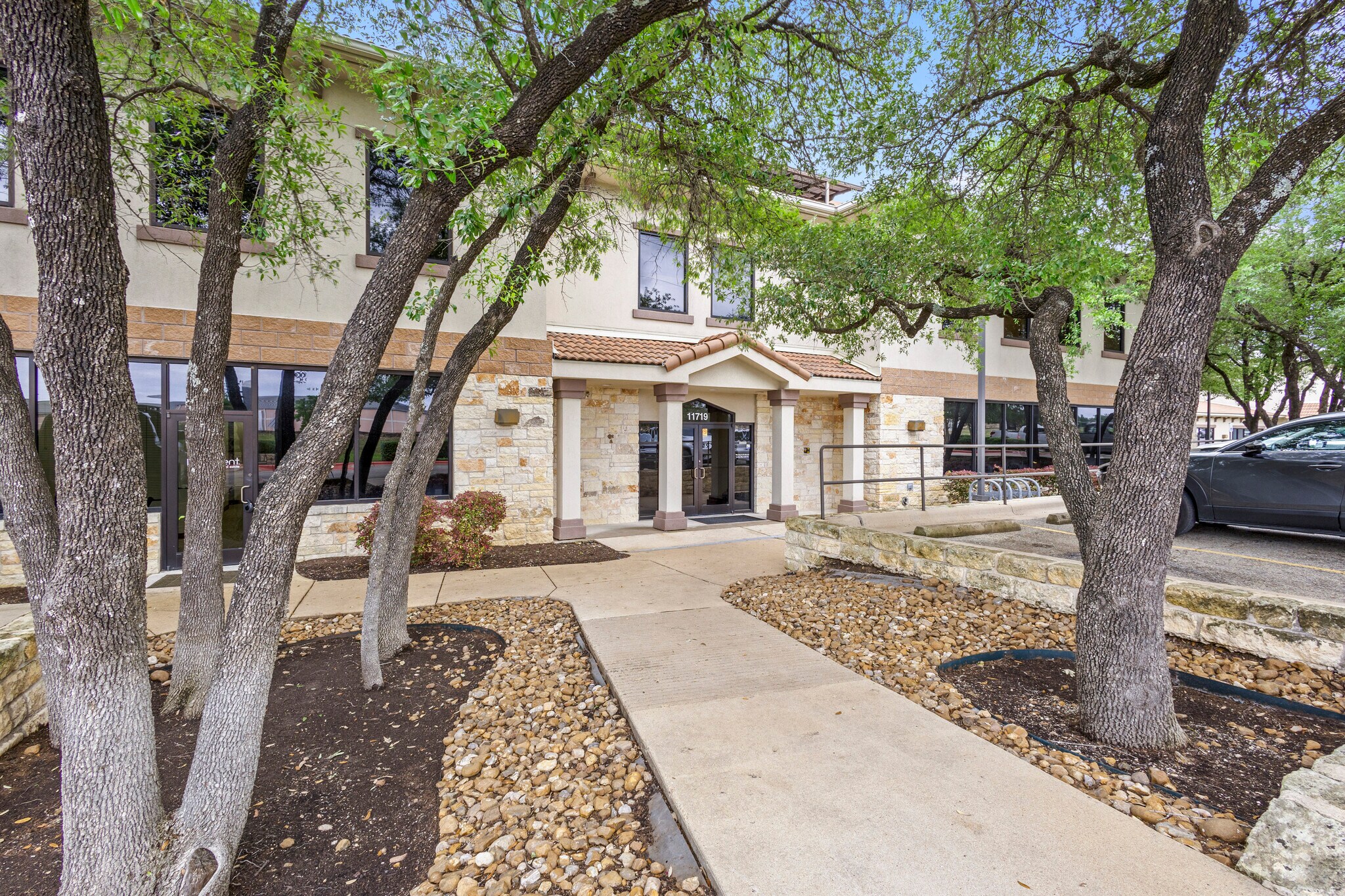 11719 Bee Caves Rd, Austin, TX for Rent