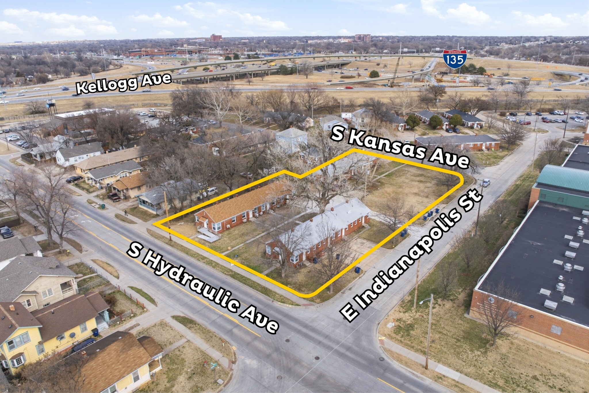 632 S Hydraulic St, Wichita, KS for Sale