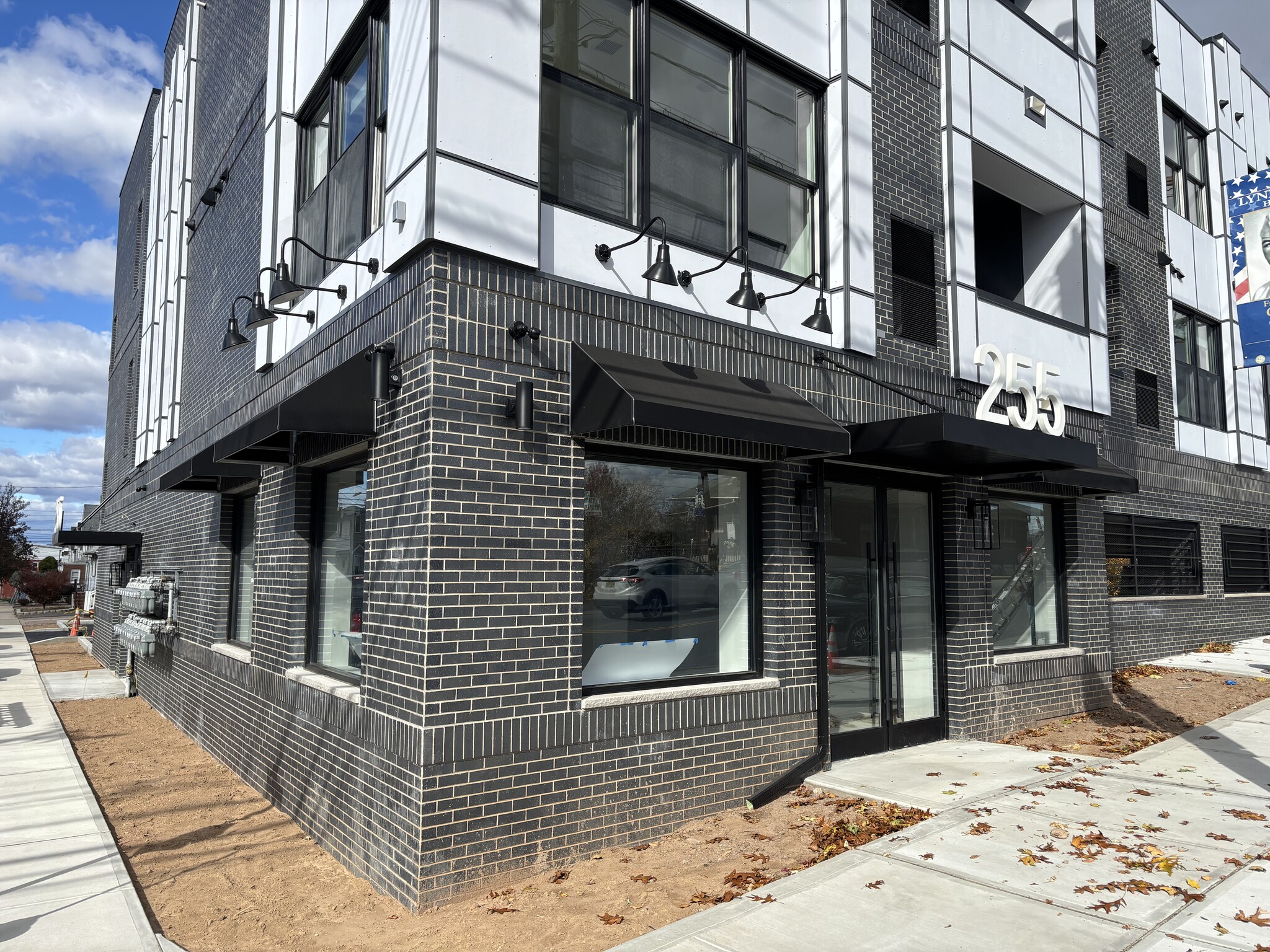 255 Ridge Rd, Lyndhurst, NJ for Rent