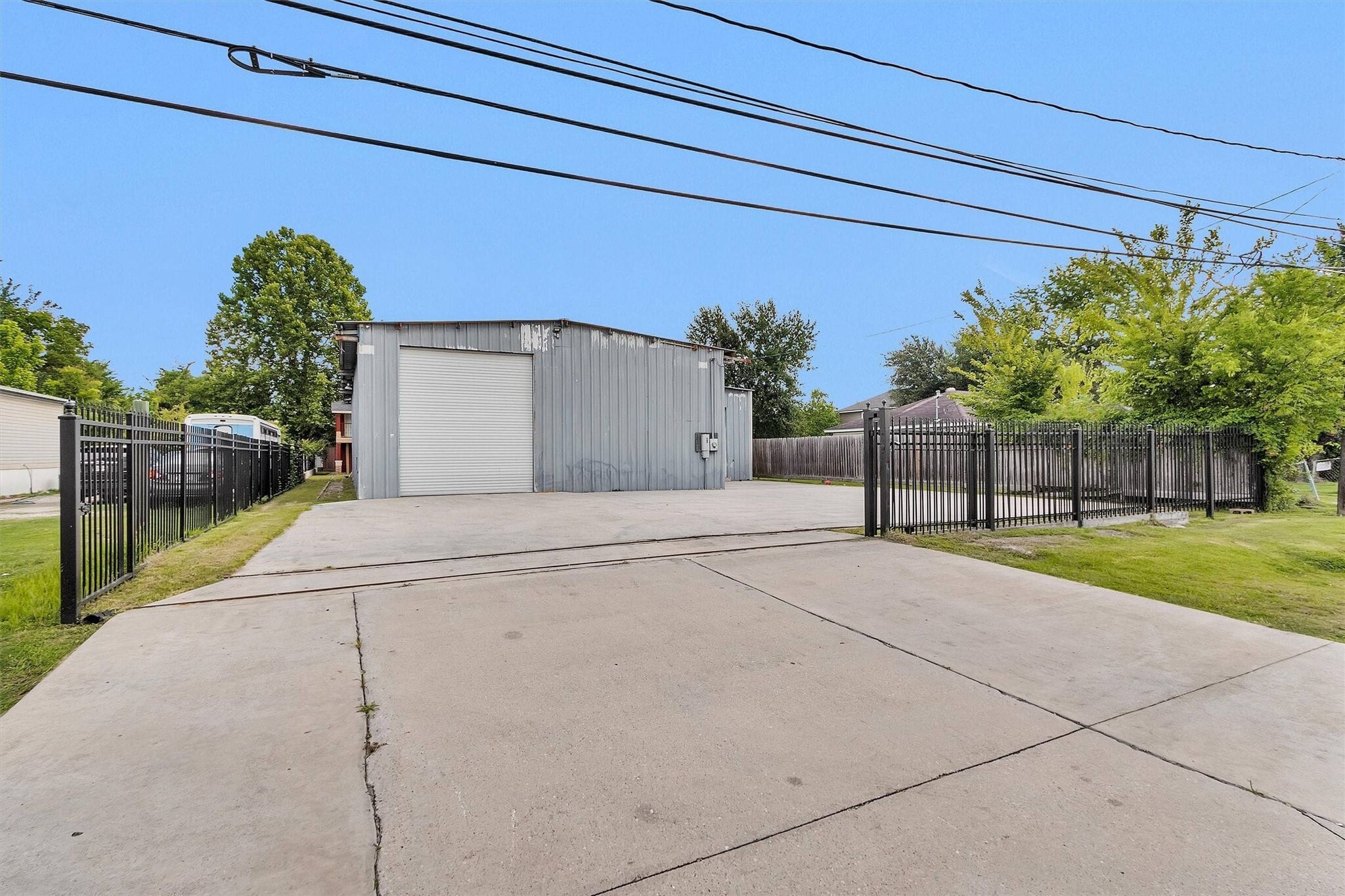207 Aldine Mail Rd, Houston, TX for Sale