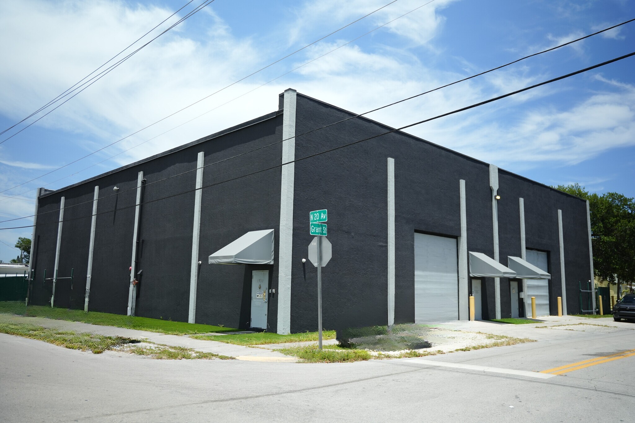 1951 Grant St, Hollywood, FL for Rent
