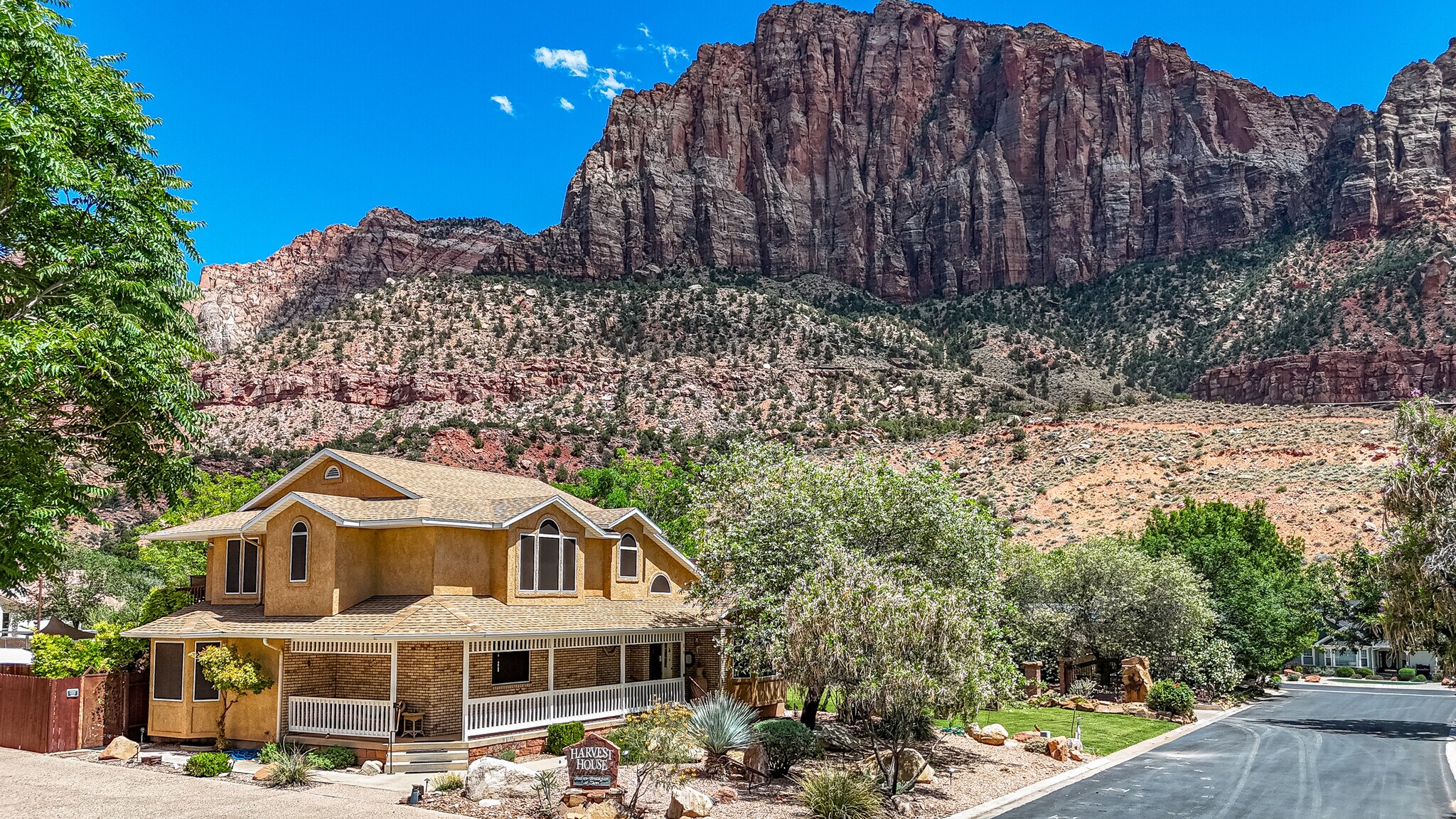 29 Canyon View Dr, Springdale, UT for Sale