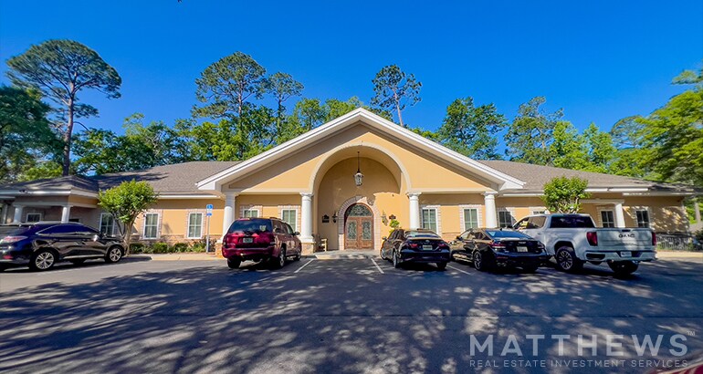 2452 Mahan Dr, Tallahassee, FL for Sale