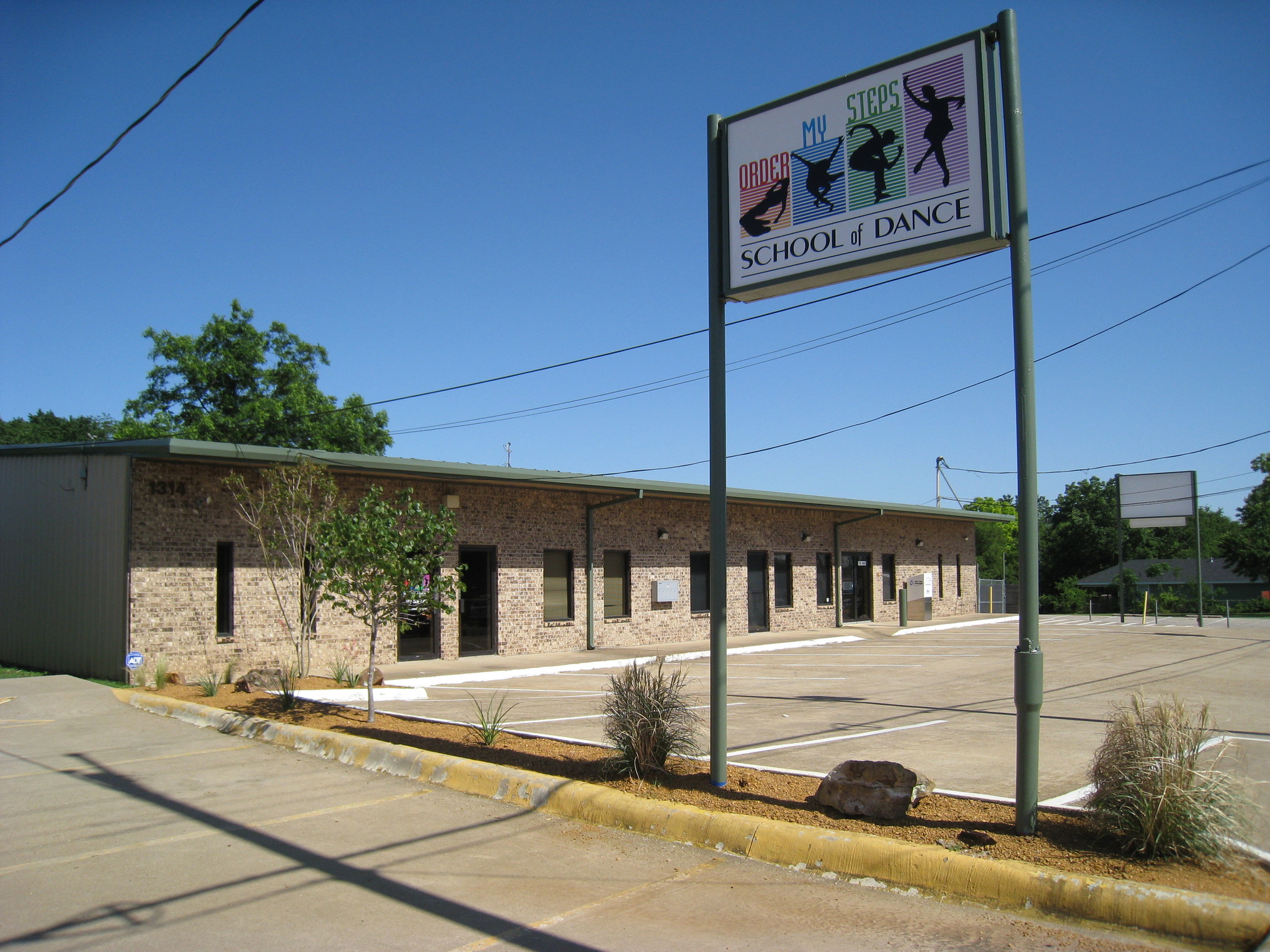 1314 S Main St, Duncanville, TX for Rent