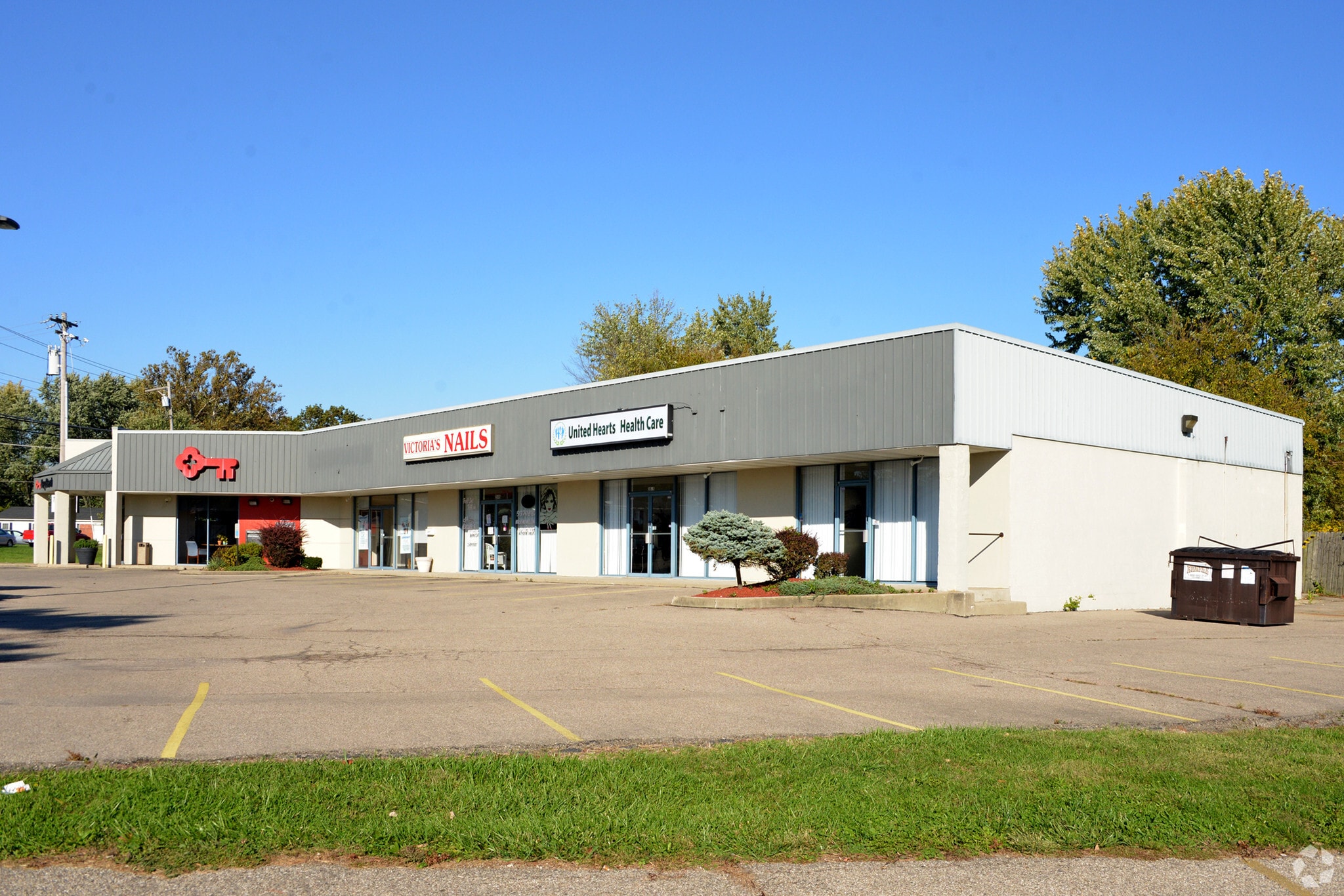 3515 Springdale Rd Cincinnati, OH 45251 Shopping Center Property for
