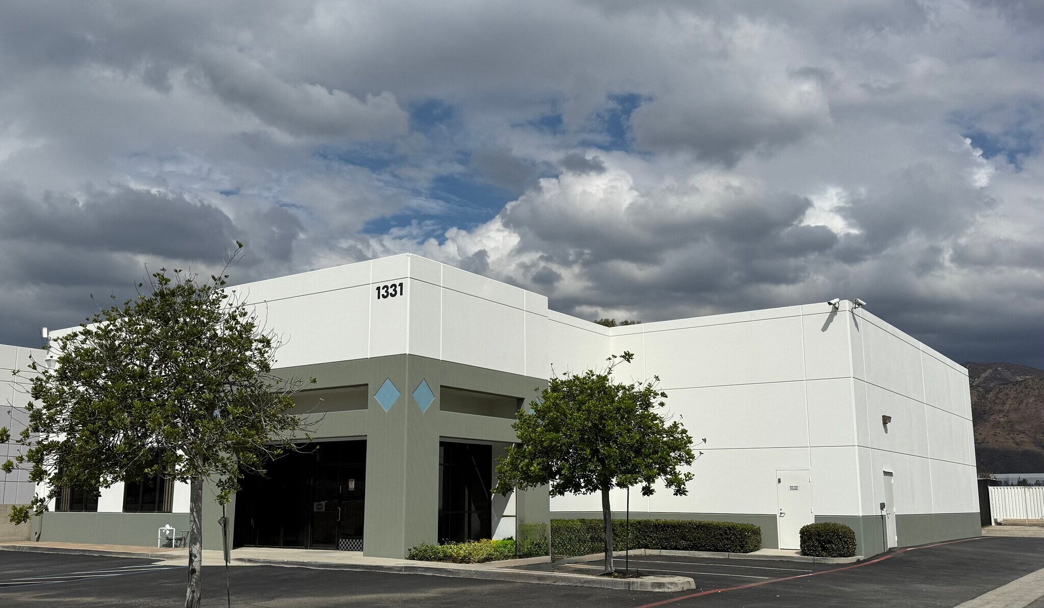 1331 Foothill Blvd, Azusa, CA for Sale