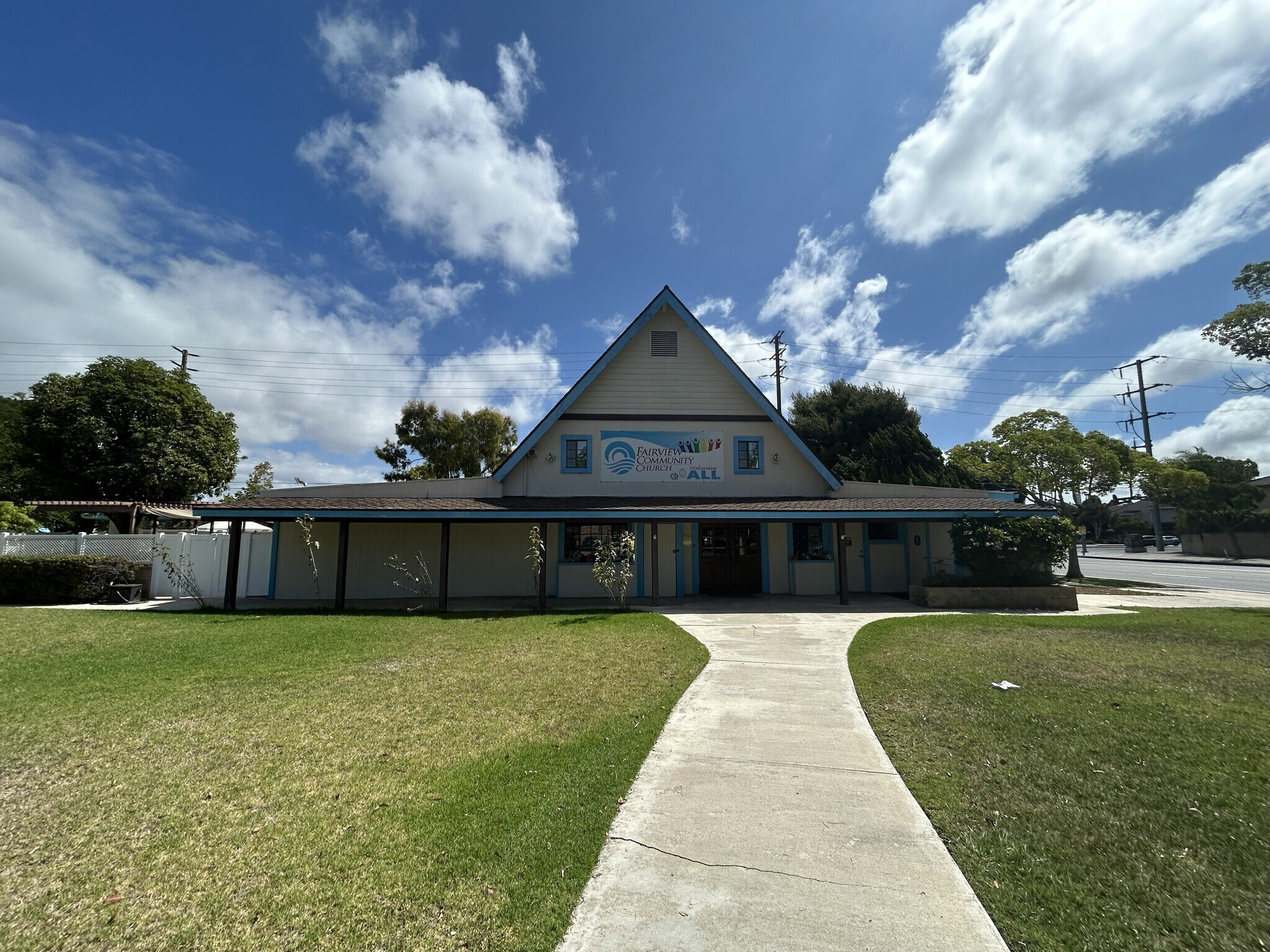 2525 Fairview Rd, Costa Mesa, CA for Rent