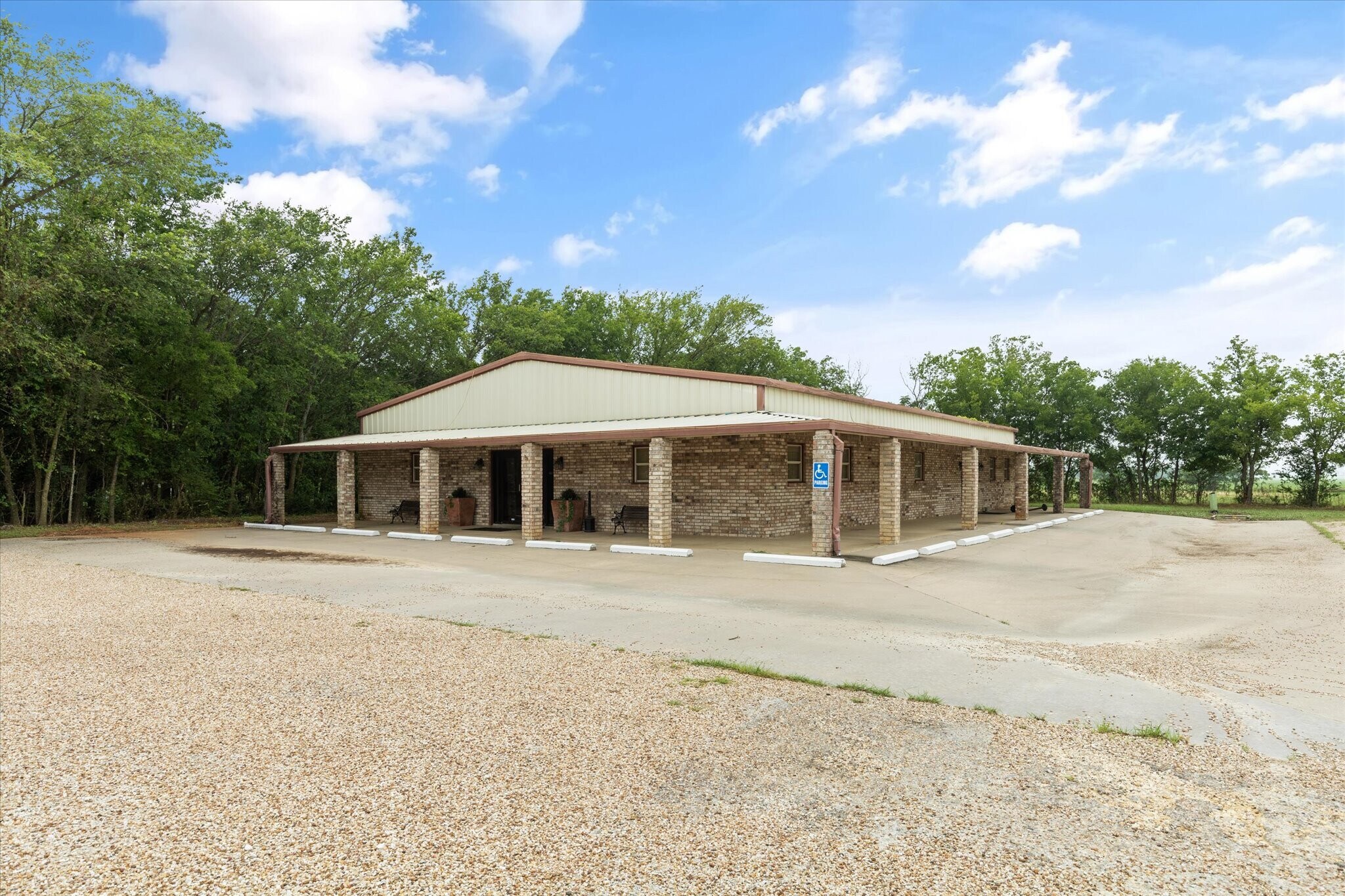 1109 E. Jefferson st Whitney, TX 76692 Flex Property for Sale on