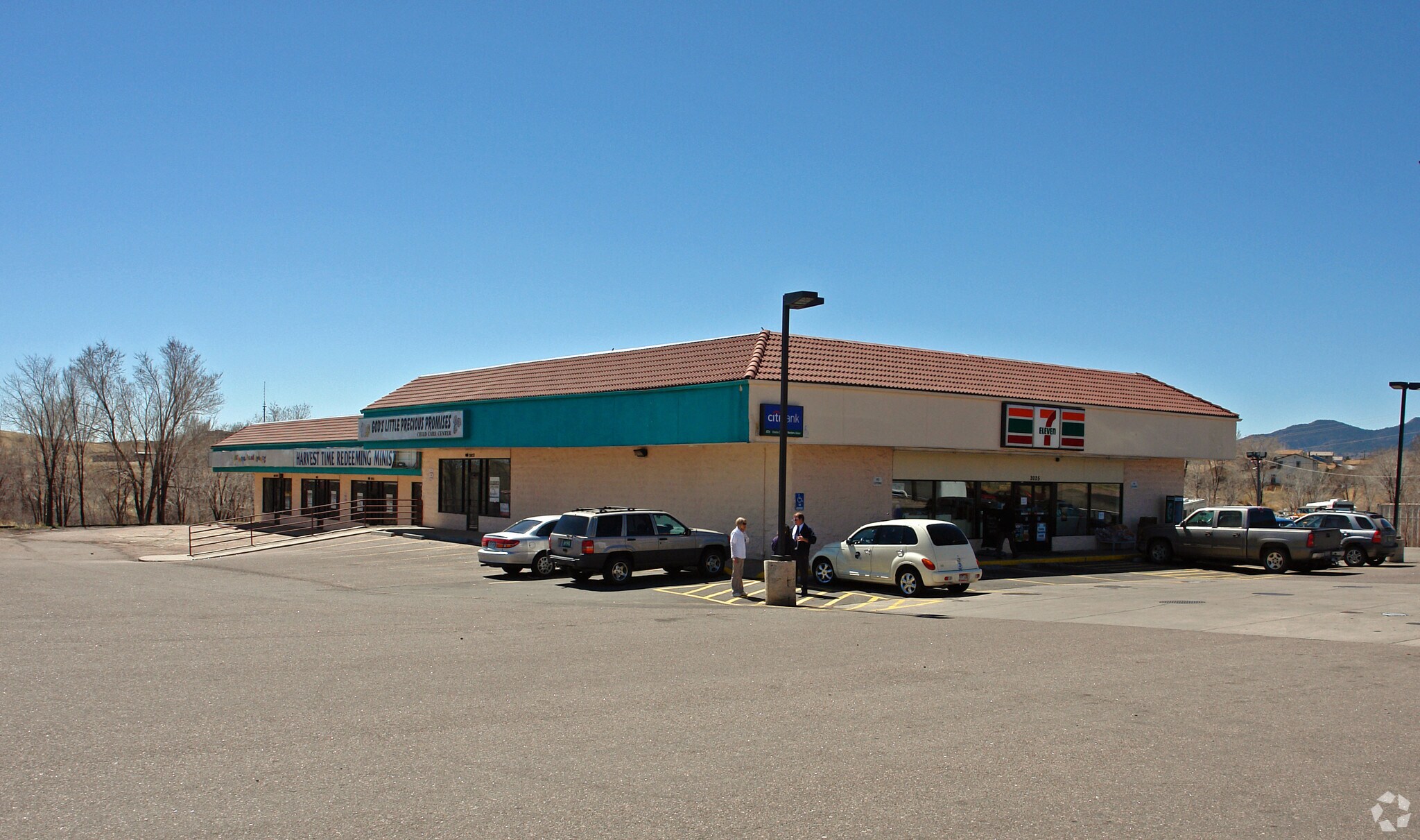 2027-2035 B St, Colorado Springs, CO for Rent
