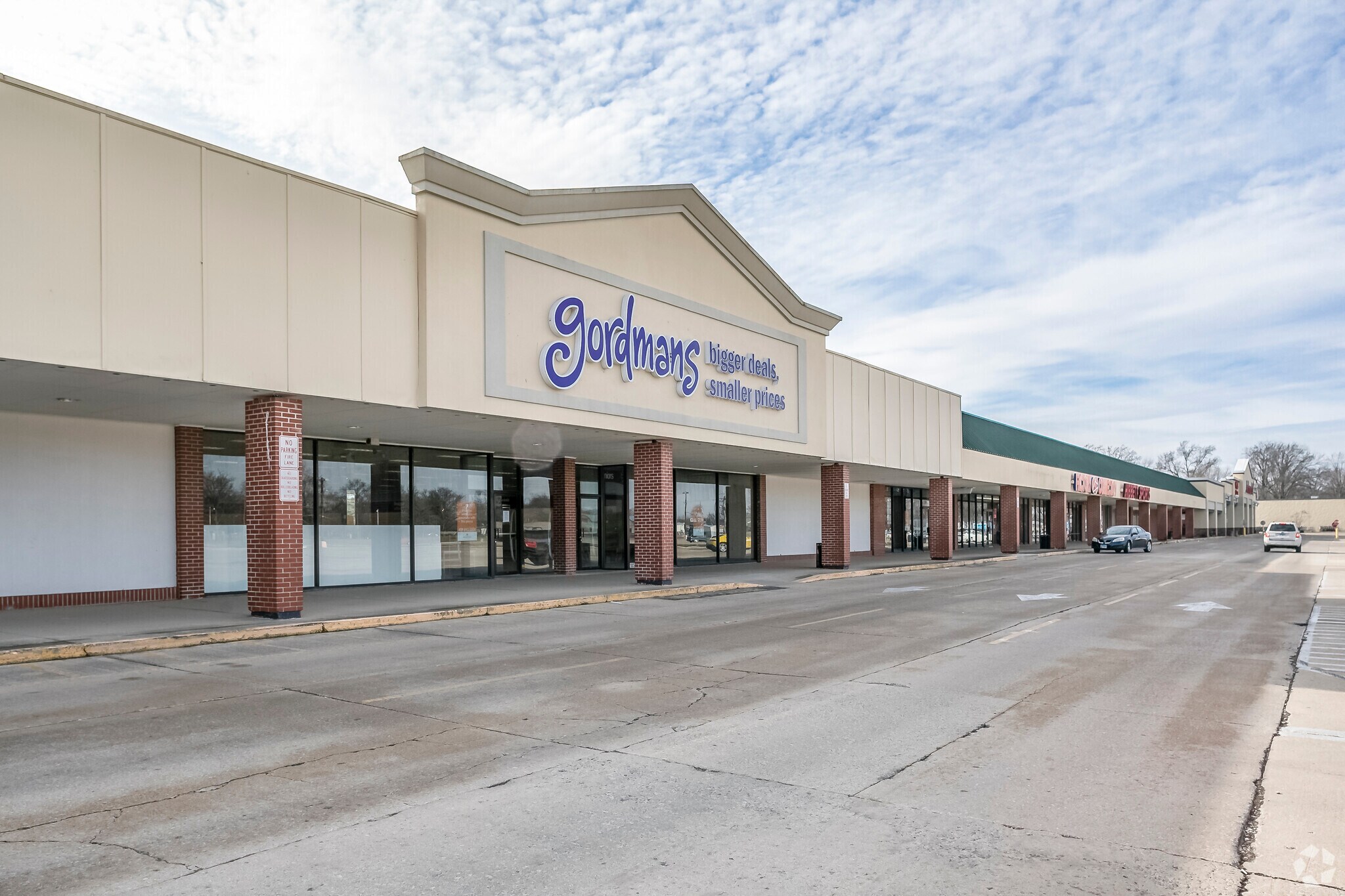 1000 W Broadway Centralia, IL 62801 Shopping Center Property for Sale