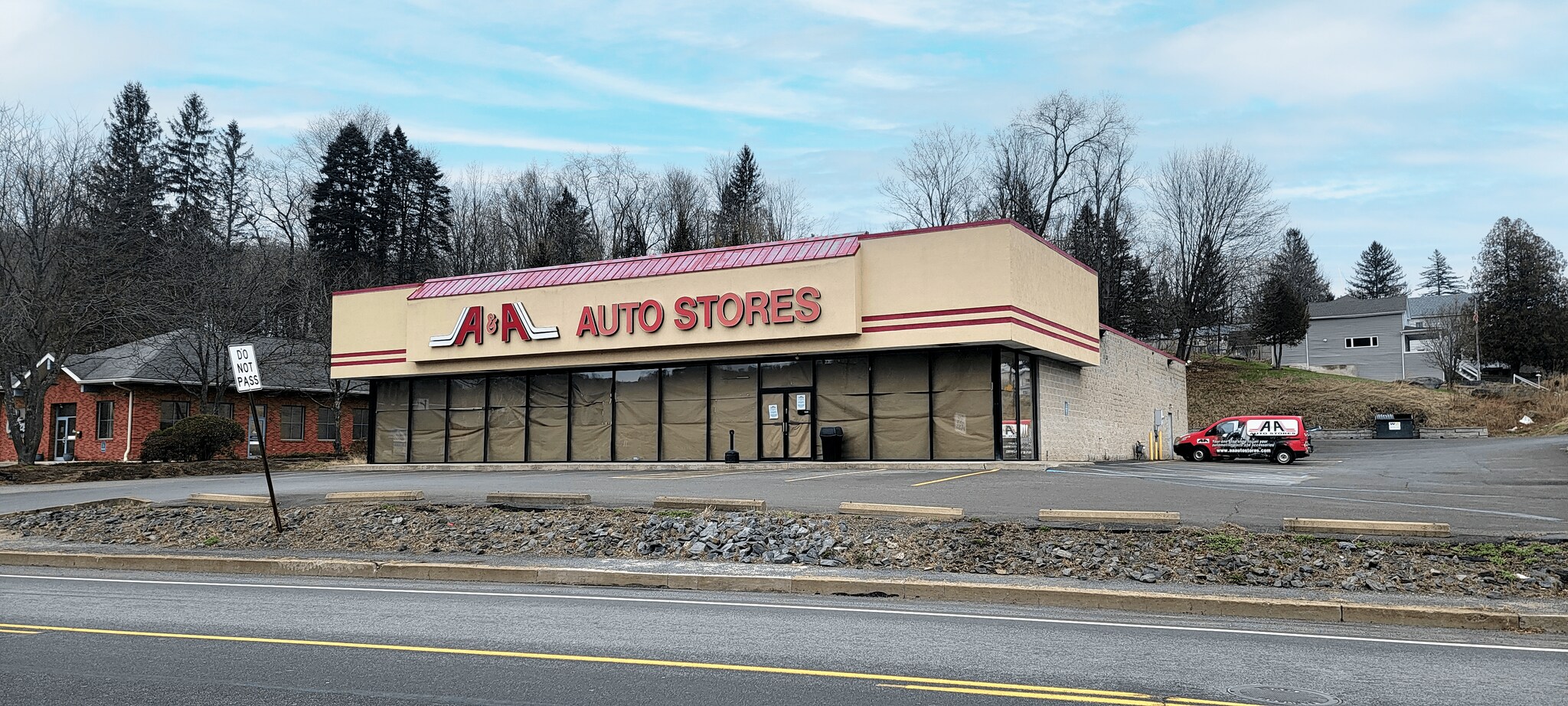 100 Tryon St, Honesdale, PA for Sale