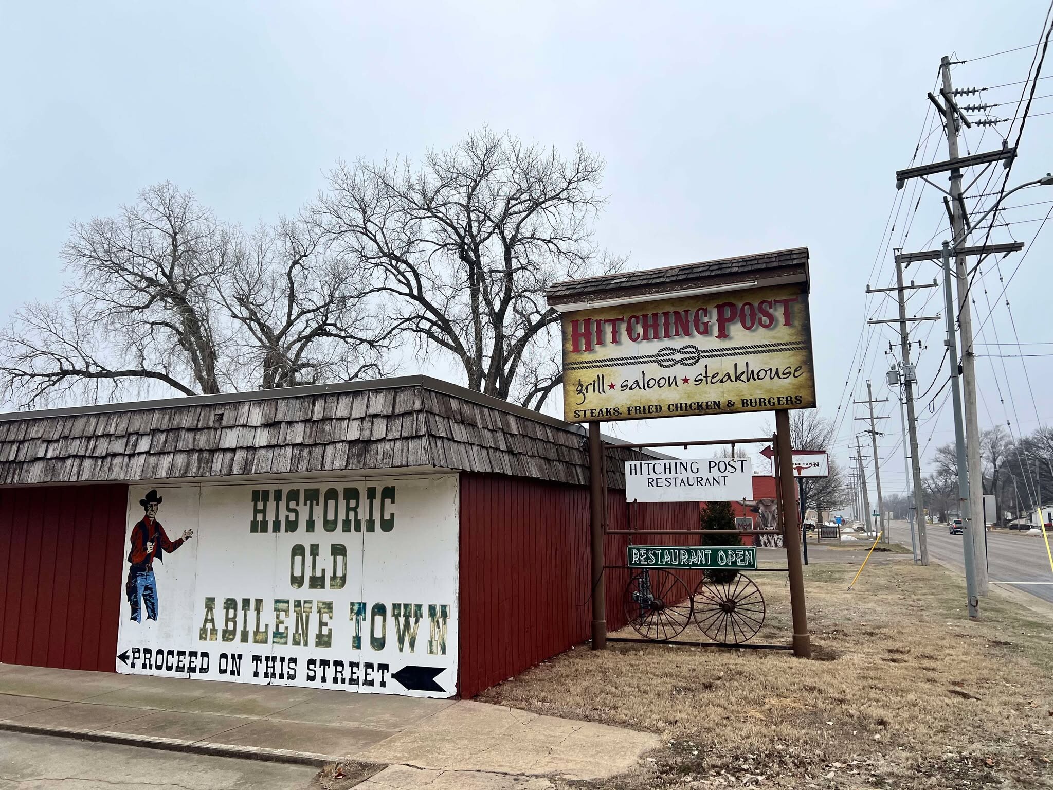 100 SE 5th St, Abilene, KS for Sale