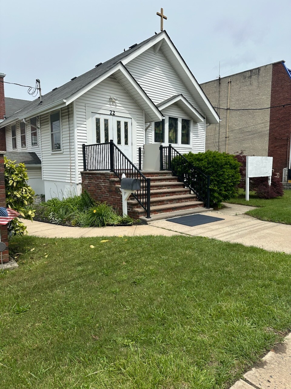 22 Laurence Pky, Laurence Harbor, NJ for Sale